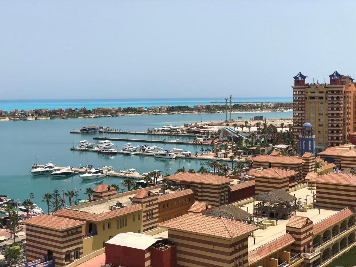 Sea View Apartment In Porto Marina El Alamein Exterior foto