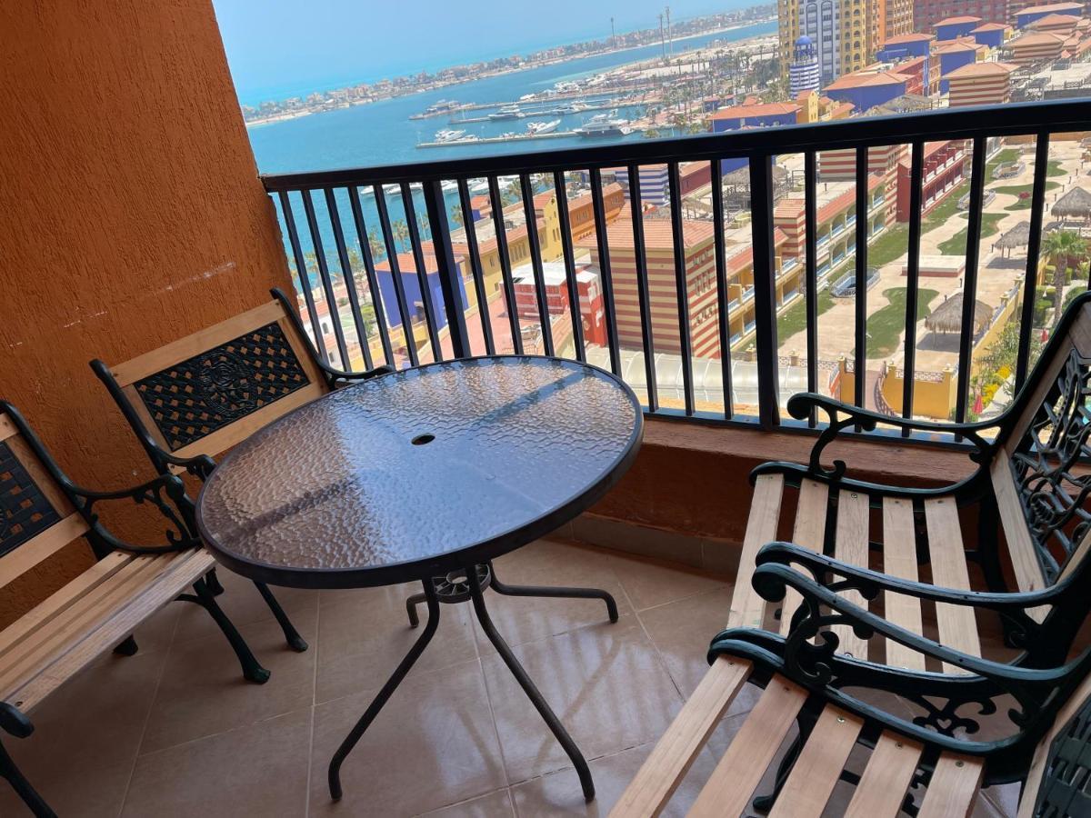 Sea View Apartment In Porto Marina El Alamein Exterior foto